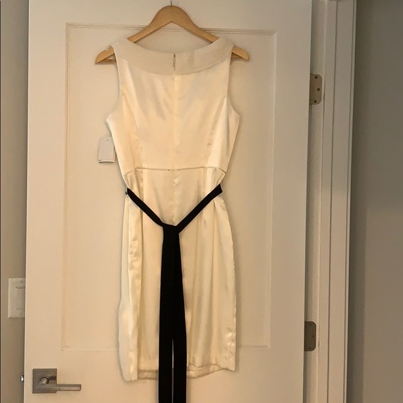 Cream silk dress with black ribbon tie waist! - Picture 4 of 4